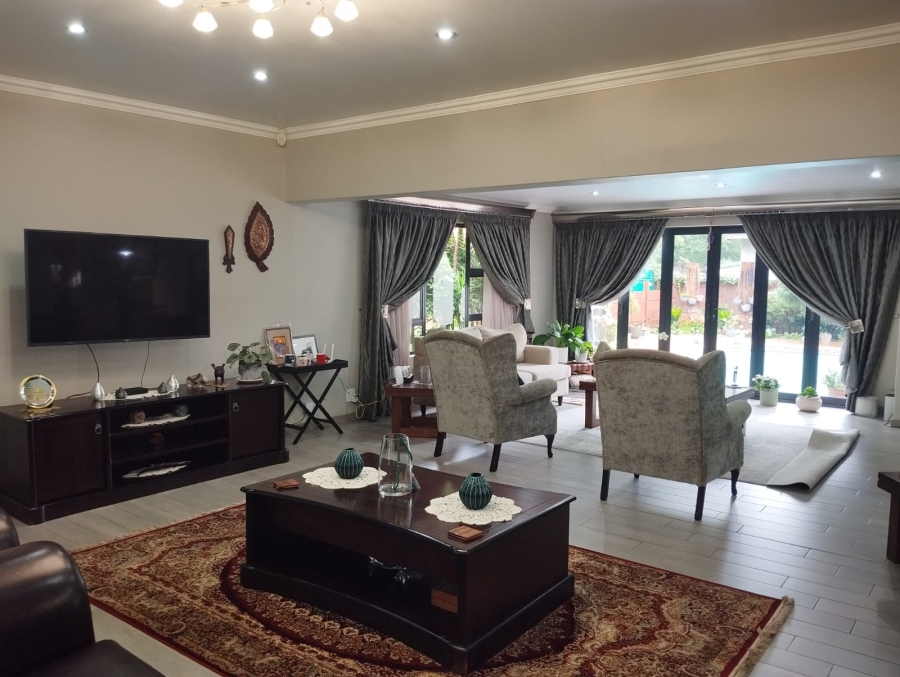 4 Bedroom Property for Sale in Grimbeeck Park North West